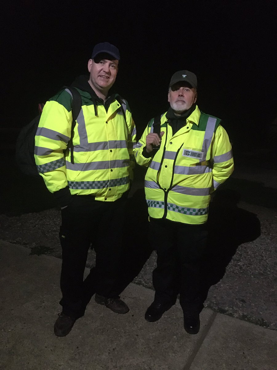 EventOxon's tweet image. Our First Aiders @YoCO_OX fireworks event this evening! Thank you for the booking - great atmosphere #Fireworks #BonfireNight
