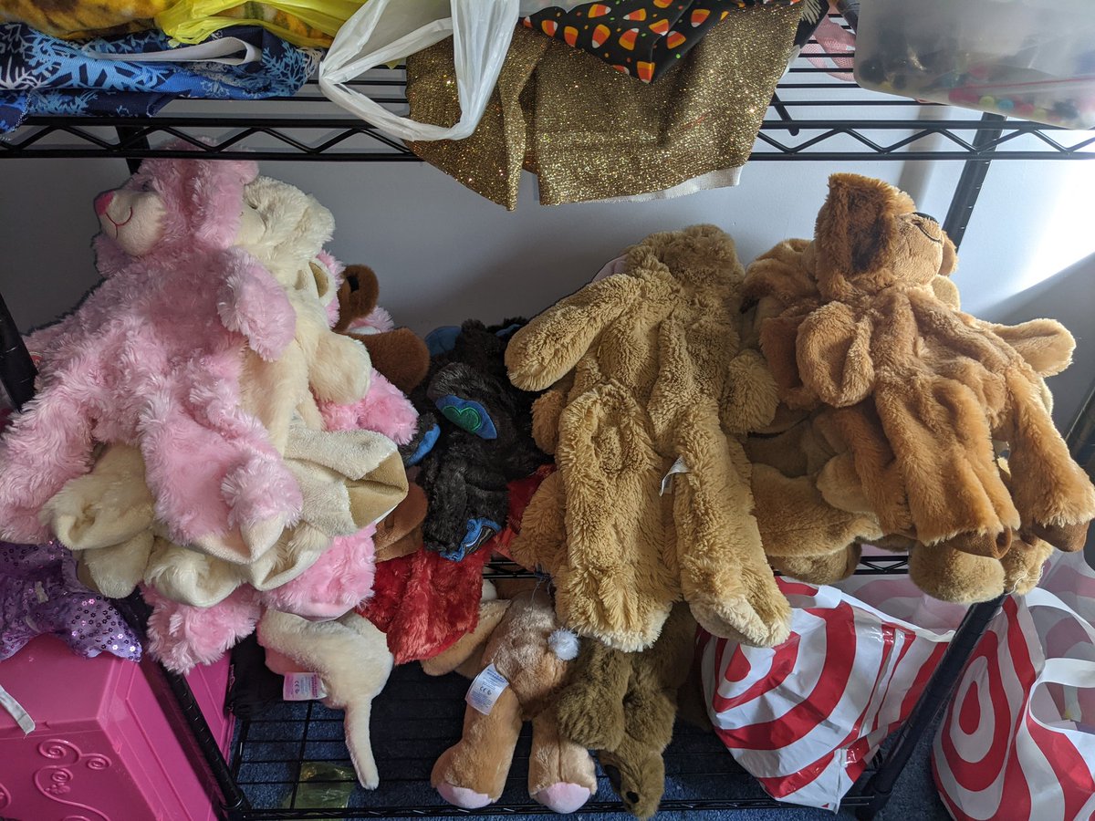 GabbisCustoms's tweet photo. Have an idea for a custom teddy? Hit me up! All of these cuties are waiting to be customized to your liking! 🥰 I'll update you every step of the way. 💙 #SmallBusiness #buildabear #Commission #commissionsopen https://t.co/DdV0mJR2uj