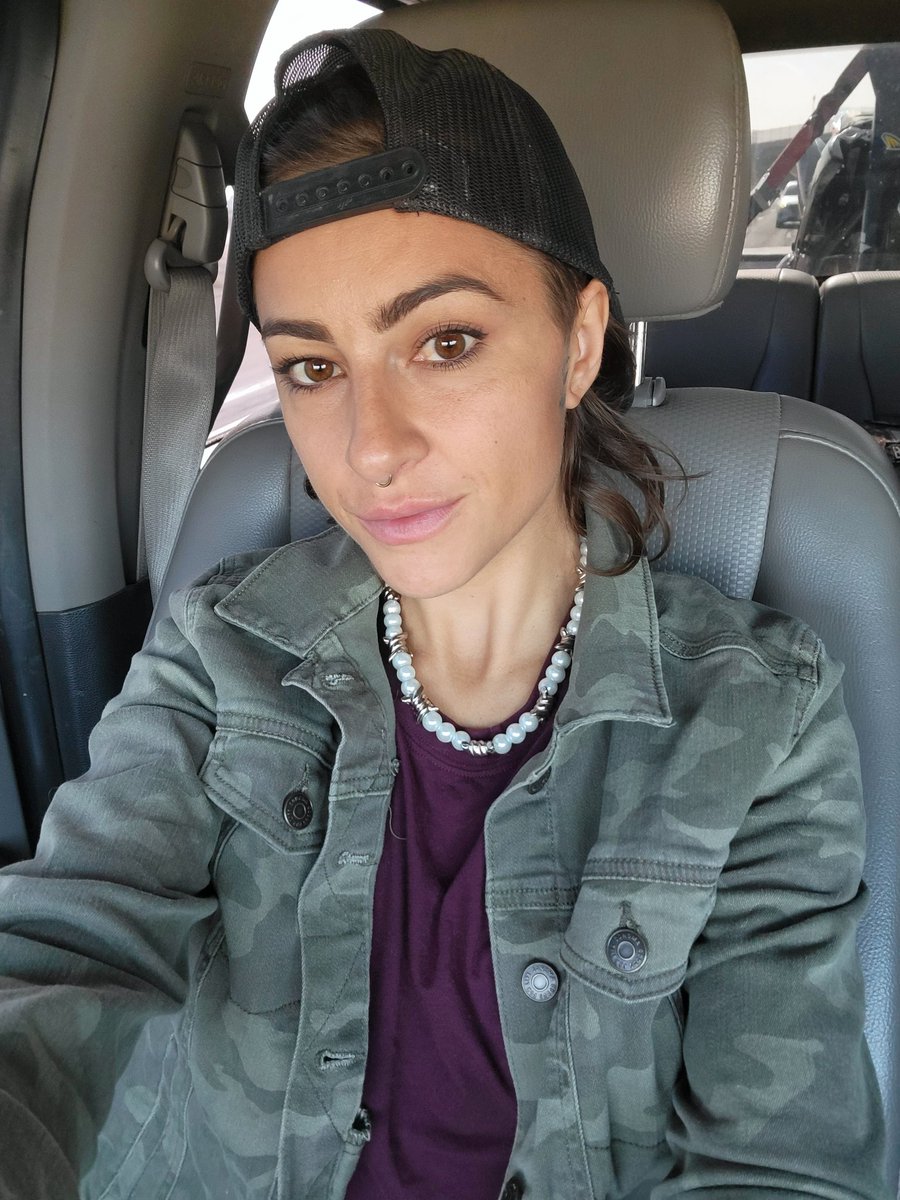 TheClairMarie's tweet photo. Gm #crypto world... what do you think I should invest in today? 
#CryptoNews #cryptocurrency $eth $btc #altcoin https://t.co/SggSIl8cwo