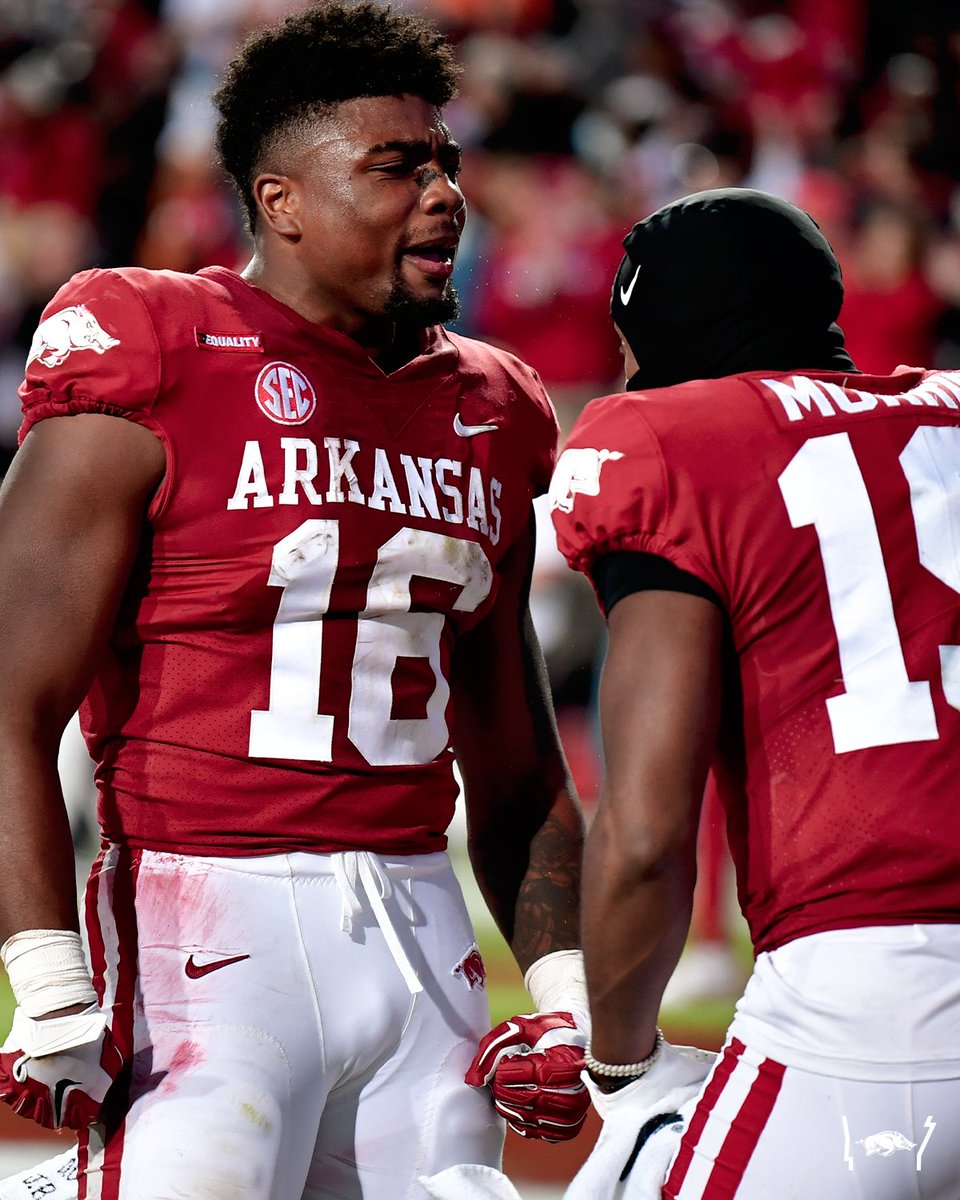 RazorbackFB's tweet photo. Good morning say it back https://t.co/lsiv5nxlES