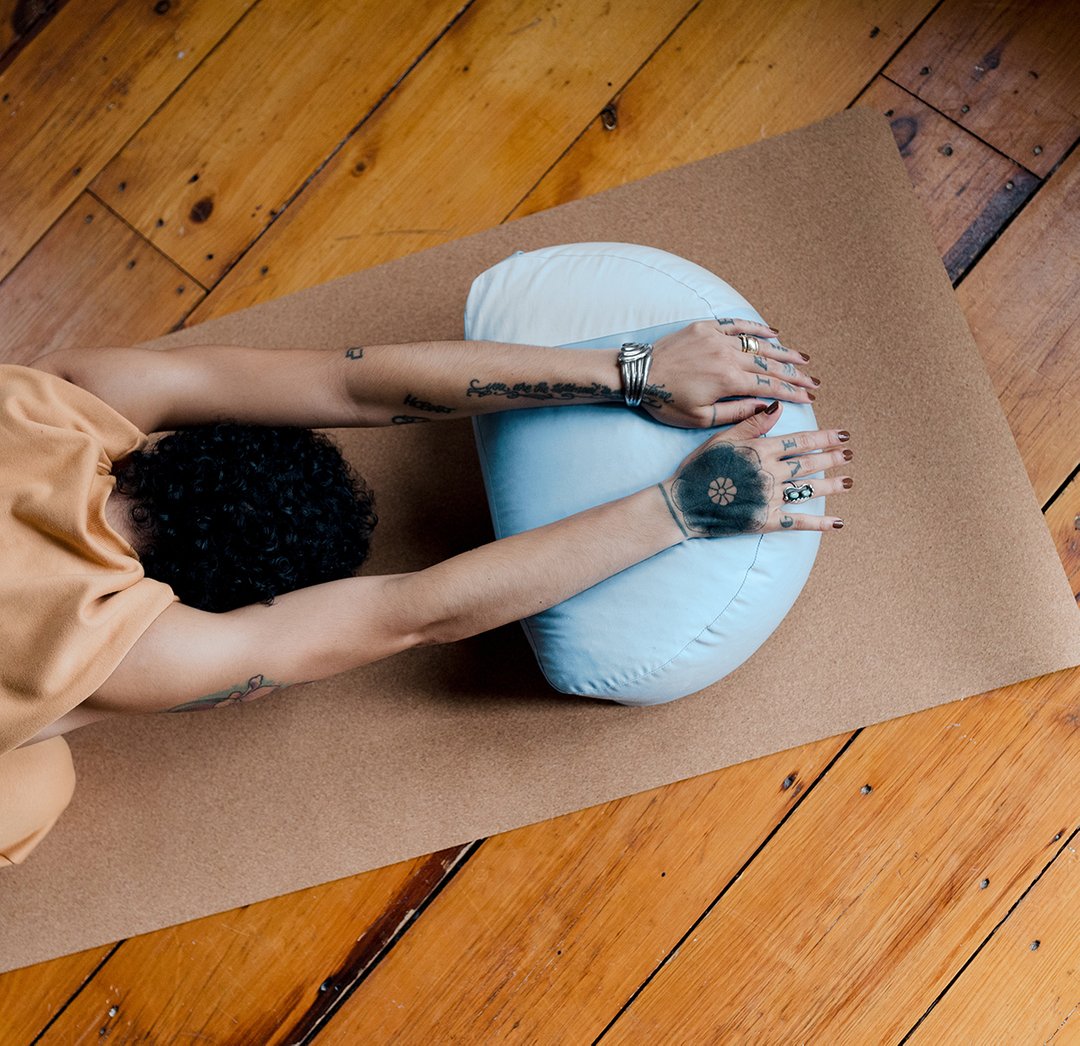 EthelStudio's tweet photo. What does coming home feel like for you?
There’s so much harshness out in the world, and I feel a major shift when I come home to caring for myself, listening to my inner voice, and speaking to myself with kindness. Always a work in progress! https://t.co/ds77Sh33Jq https://t.co/ew5egYBoUT