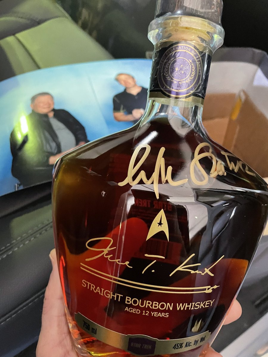 DLGeiken's tweet photo. A dream come true to meet the legendary @WilliamShatner. To meet him and get his autograph on the J.T. Kirk bourbon bottle was an honor!  Thank you for being such an awesome person!  I kinda wish we could have done a shot together! https://t.co/YBhqkYKZTq
