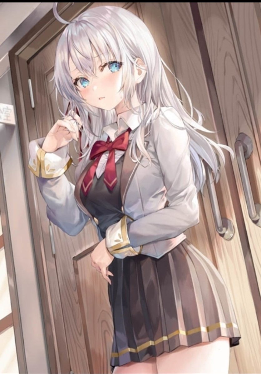 私の名前はアリサ・ミハイロヴナ・九条よ。生徒会でTwitterを活用する