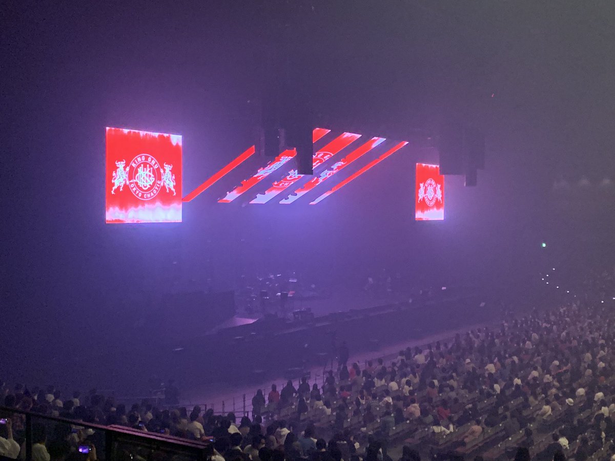 PunyoJp's tweet photo. 今日の初ヌー最高でした！
これまで以上にKing Gnu愛が増したっ！！！！
生演奏、生歌最高すぎて言葉が出ないですマジで感動した🤣🤣
特に白日と三文小説、Flash!はすごかったっ！！

こんな体験ができてツイてる！！
#KingGnu 
#KingGnuLiveTour2021AW 
#KingGnu好きな人と繋がりたい https://t.co/rkEFmh3Raz