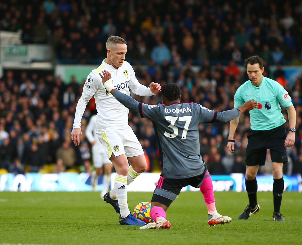 🔥 A man possessed in midfield! First Premier League start for Adam!