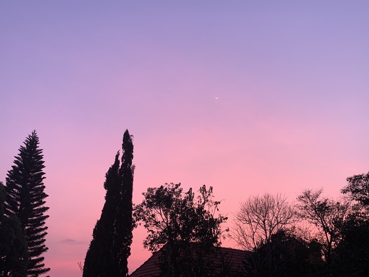 theabhayk's tweet photo. #Antananarivo #Madagascar today evening. | Photos: Abhay K. https://t.co/CnzCzc6KVV