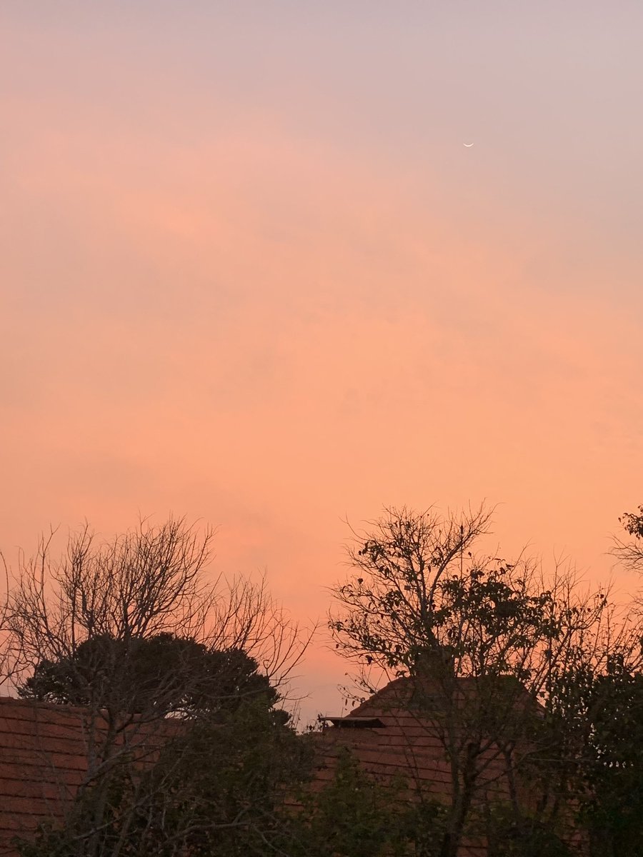 theabhayk's tweet photo. #Antananarivo #Madagascar today evening. | Photos: Abhay K. https://t.co/CnzCzc6KVV