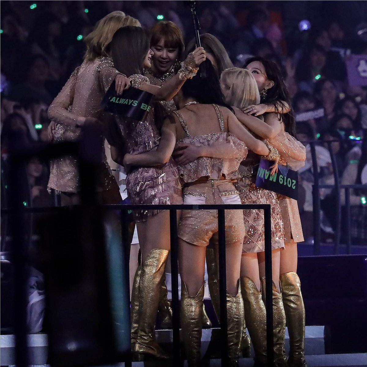 dubuharu's tweet photo. D-5
I vote for #MAMAVOTE #twice https://t.co/VjRrux4QSf