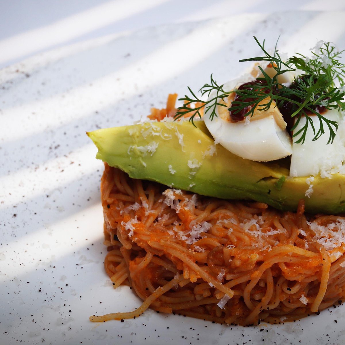 NicosMexico's tweet photo. En nuestra carta tenemos nuevos platillos de temporada y clásicos como el Fideo seco de la abuela con aguacate, huevo duro y chipotle. 👌🍽 #VamosaNicos

Reservaciones y para llevar: https://t.co/6NXN4JEJyj 

#nicosrestaurante #comidatradicionalmexicana #fideoseco #foodporn https://t.co/ZFKmkM0Nmx