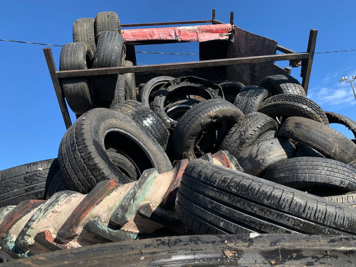 🥂And that’s 2021!  As of now there are ZERO tires on the curb Prospect to Cleveland, Linwood to 39th! ♻️112 tires♻️ this month!

So far #TiredOfTires has saved east neighborhood residents + $32k in tire dump fees.

#TiredOfTires returns 2022! kctownhall.com/tires