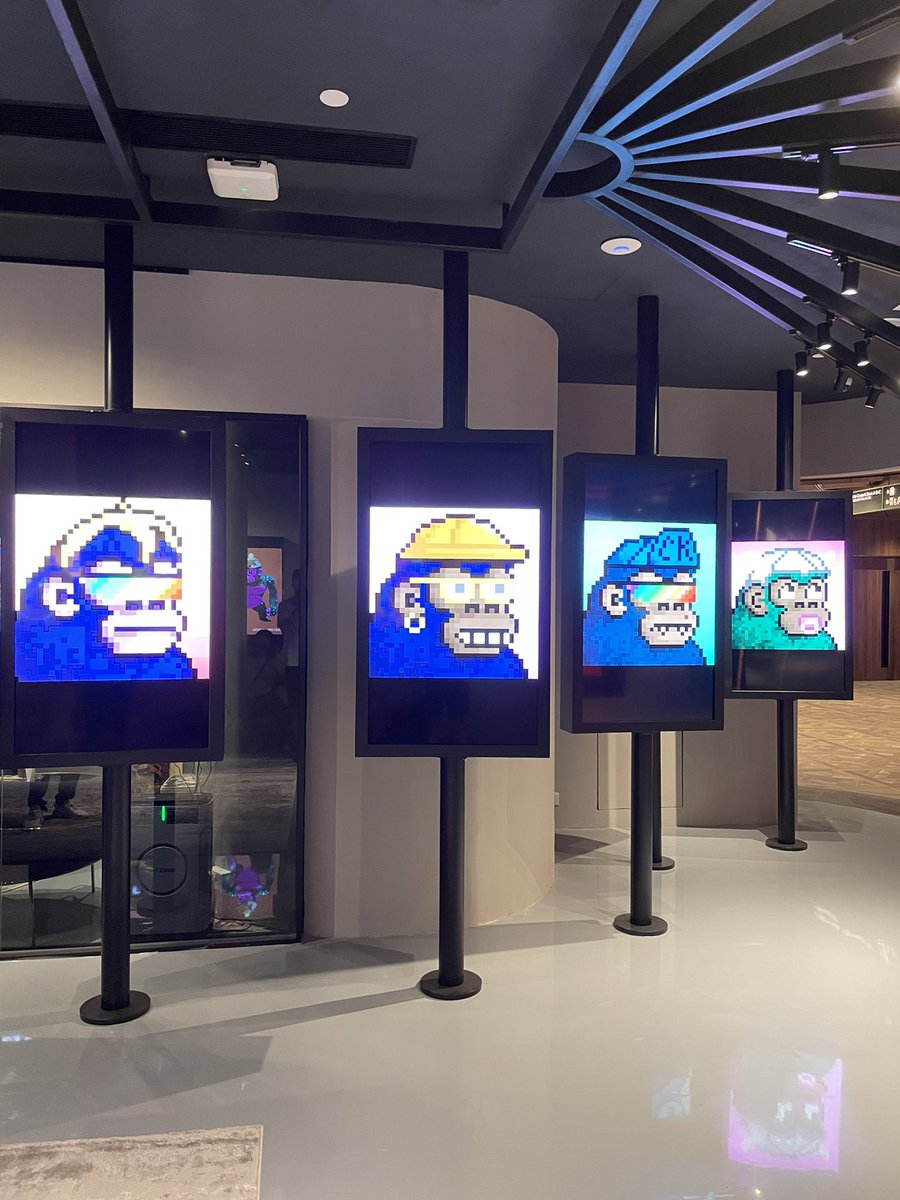 DJ SWΞI tweet media