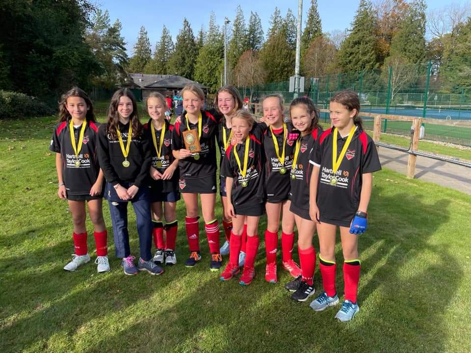 Massive congrats to our <a href="/FirebrandsHC/">Firebrands HC</a> under 10 boys and under 12 girls who didn't lose a single game and respectively won and came runners up in Avon County Champs. Next up West Finals 🔴⚫🔴 #no1brandinhockey <a href="/EnglandHockey/">England Hockey</a> @HockeyWestUK