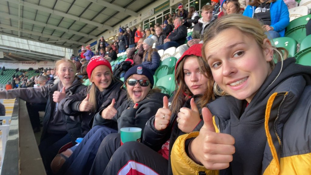AbbieCockton's tweet photo. #RedRoses #ENGvNZL @AylesburyRFC https://t.co/CZEHVvXuR9