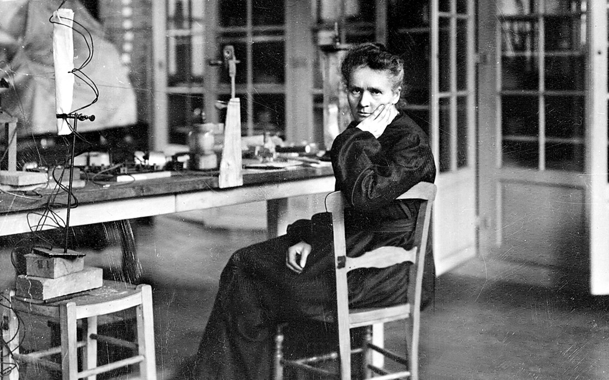 #OTD | Remembering Marie Curie.
Born in 1867 in Warsaw, Curie was a pioneer in the field of radioactivity. Curie was the first person to win two Nobel Prizes. 
Her remains now lay at the Pantheon in Paris, alongside France's eminent historical personalities