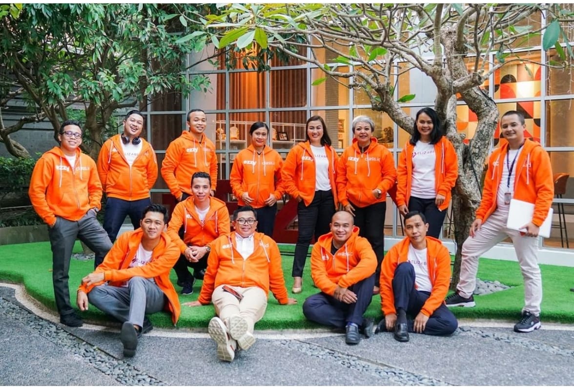 ayudiah2279's tweet photo. Thank you for being the special leader who will live on forever in the minds and hearts of us.  You’ve activated a hunger for knowledge and wisdom, inspiring us to plan our future and become a better person.
Thank you for everything. We miss you a lot, Coach @NyomanGanesh https://t.co/lU3BURwW2o