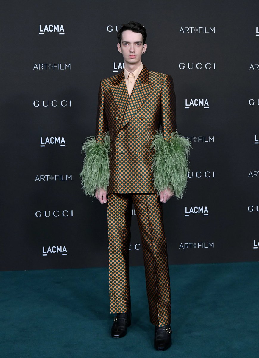 ryvnlovve's tweet photo. Kodi Smit-McPhee wearing look #88 from Gucci Aria at the 10th Annual LACMA Art+Film Gala https://t.co/WKe9fjZ81C