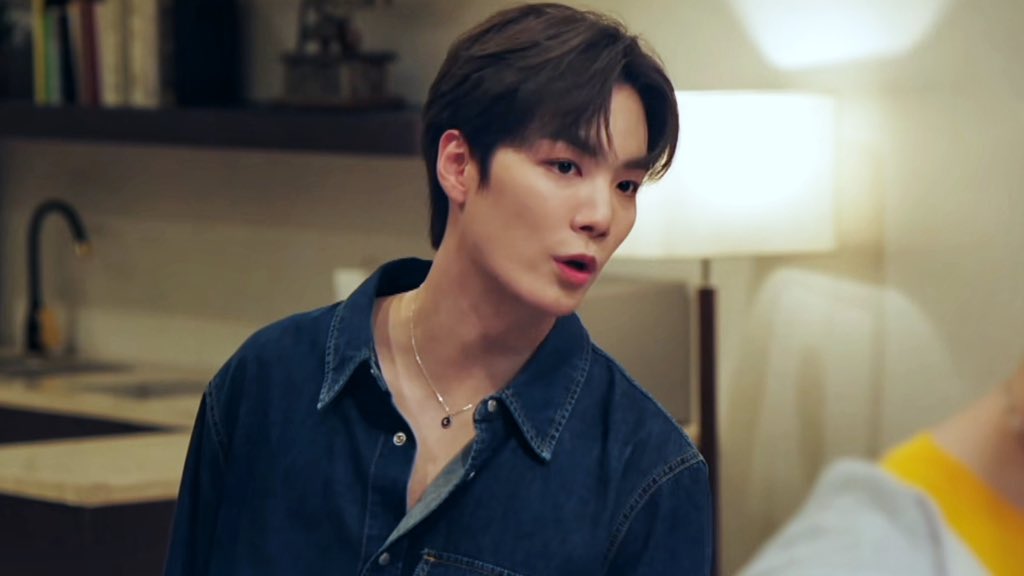 k_popstory's tweet photo. Knetz can't stop amazed at how good-looking NU'EST JR for his drama 'Let Me Be Your Knight'! https://t.co/LKea1gb01G https://t.co/ceNHDKSY7a