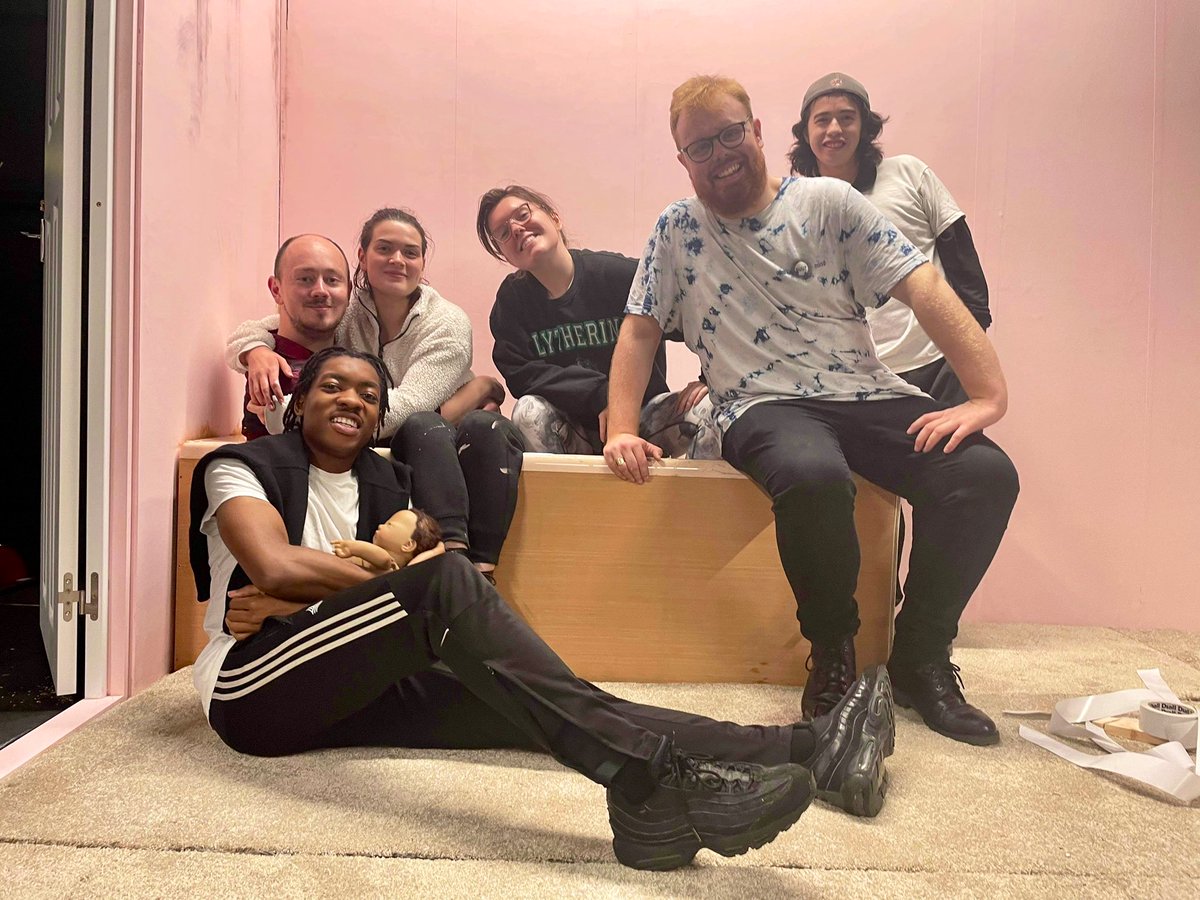 alparkdave's tweet photo. This week has been a dream! Never have I had post show blues kick in this quickly #YousTwo I am excited for us @ALNADProd and where we go next… thoughts and ideas are floating for 2022 but until then we sleep, we move, we rest #actorslife
Thanks everyone who watched us! 🛁 https://t.co/uK08HBRqiX