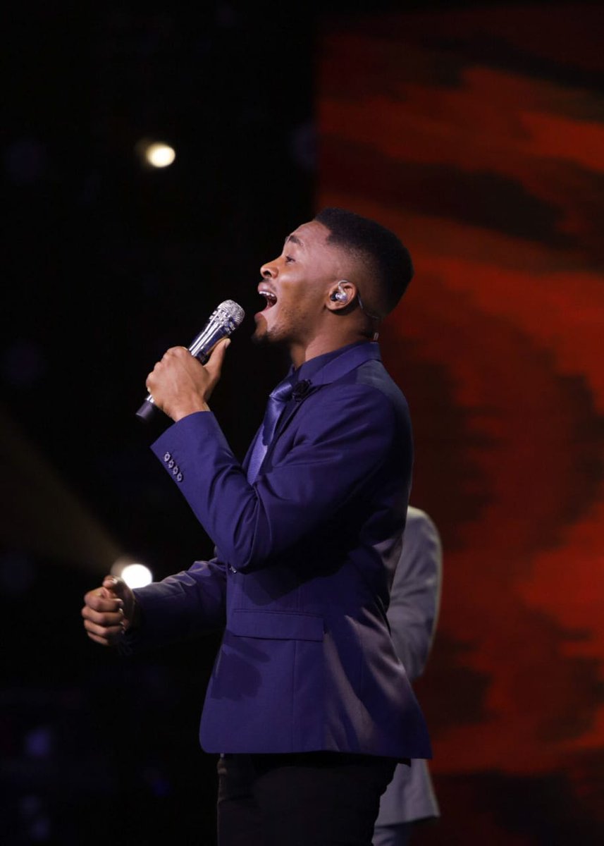 DarlingHairSA's tweet photo. The energy is high, and we’ve brought out the best looks for tonight’s show. Our Idols contestants are readier than ever. Are you? #DarlingxIdols #IdolsSA #FindyourBeYOUtiful @IdolsSA https://t.co/HRr4f74net