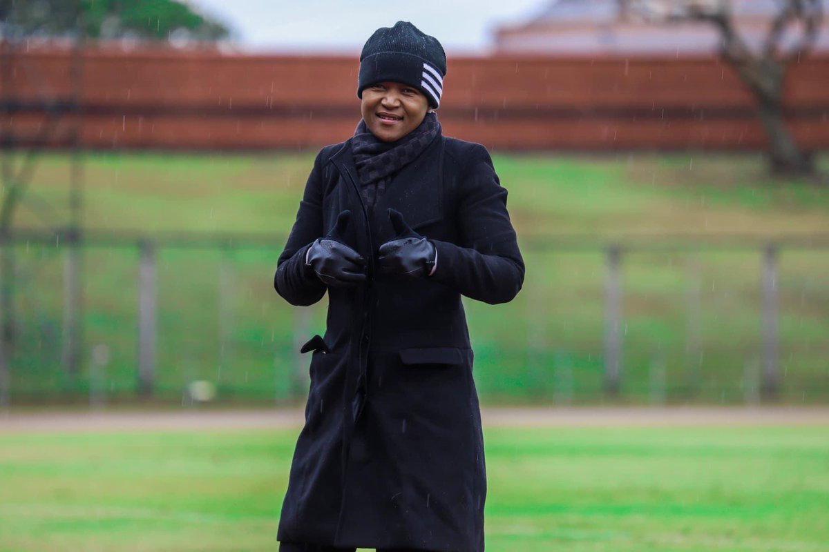 Akhe sithi Hooray🥳🍼

Happy birthday @thabohmnikathi  and Skhulu <a href="/linamandlab/">Lona Benya</a> 

📸 @_skhu_ 

#happybirthday