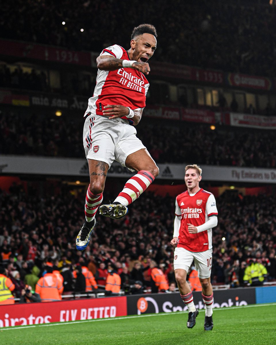 brfootball's tweet photo. Arsenal since getting thrashed 5-0 by Man City:

▪️ 10-game unbeaten run across all competitions
▪️ Kept seven clean sheets in those 10 games
▪️ Fifth place in the PL table heading into international break

Mikel Arteta has Arsenal clicking 💫 https://t.co/l4MDHhTpBV