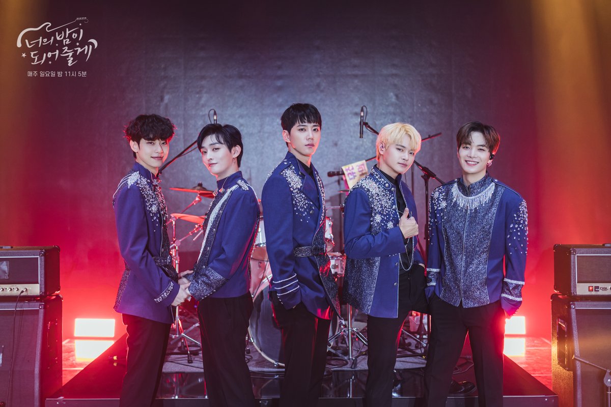alwaysjunyoung's tweet photo. MY NEW BABIESSSSSSSS!! 😝😻❤ LUNA BAND 🥰 #letmebeyourknight #너의밤이되어줄게 #lunaband #leejunyoung #donghyunab6ix #yoonjisung #JRnuest #jangdongju https://t.co/cQ0GMvcGUO