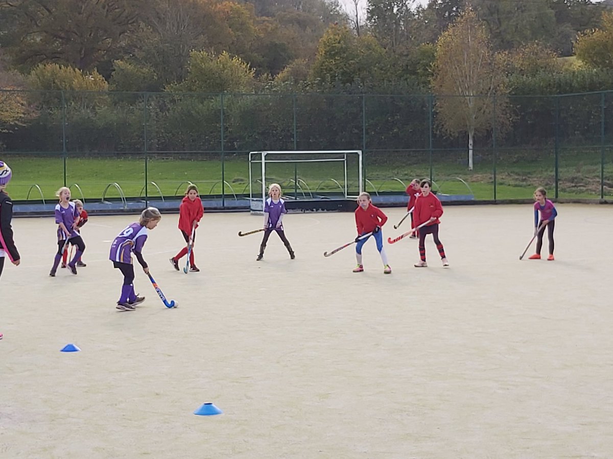 SWYHA1's tweet photo. U8s &amp; U10s friendly matches at Cwmbran and Brecon this morning.  Thank you coaches and parents for making this happen. @Whitchurch_HC @PenarthLadiesHC @RhonddaLadies @breconhc @CowbridgeHockey @AHCOFFICIAL @GwentHockeyClub @riscahockeyclub @SwanseaHC @CwmtaweLadiesHC @C_MetHCJnrs https://t.co/Zgdu0QoXkM