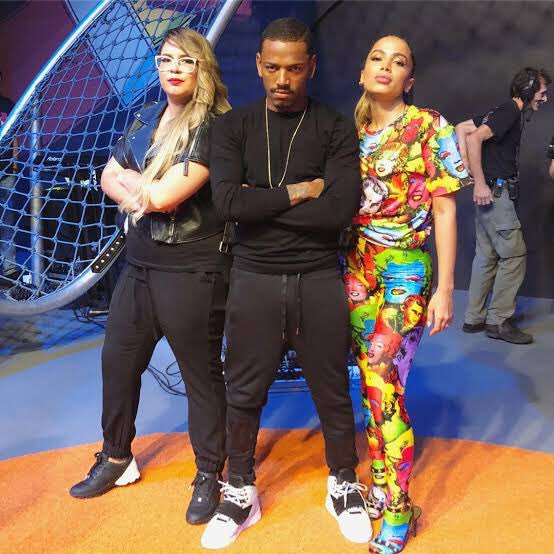 AnittaMuseu's tweet photo. Atenção @Anitta você precisa lançar “Pode Parar”, com a Marília no Anitta Entrou no Grupo
@WarnerMusicBR, @warnermusic, @warnerrecords, @somlivre, @workshowdigital e afins @NegodoBorel @multishow #PodeParar https://t.co/0Fx0wECuaG