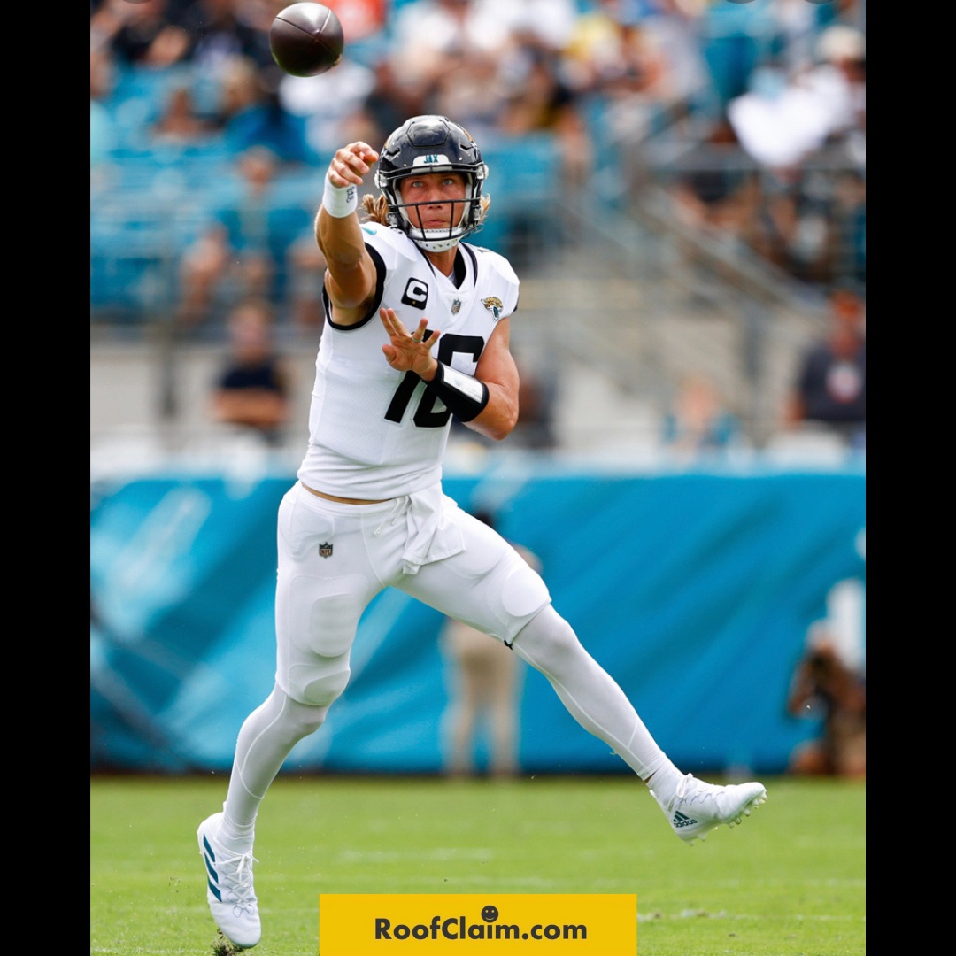RoofClaimUS's tweet photo. Let's go Jags!! #proudsponsor #roofclaim https://t.co/tjvr5TsiQU
