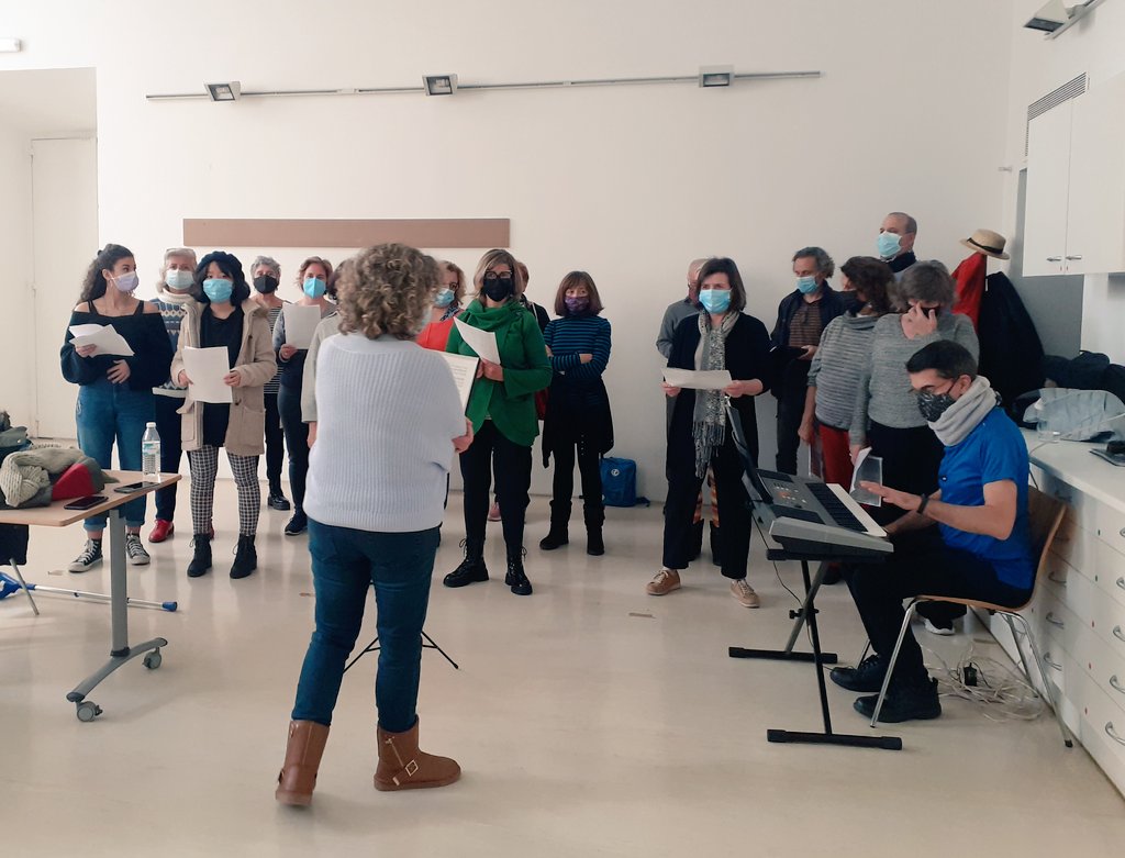 ElcoroFon's tweet photo. El sábado 13 de noviembre cantaremos de nuevo en el @museoreinasofia y hoy hemos hecho ensayo general! Pronto más información.... https://t.co/MuKn1UcfhB