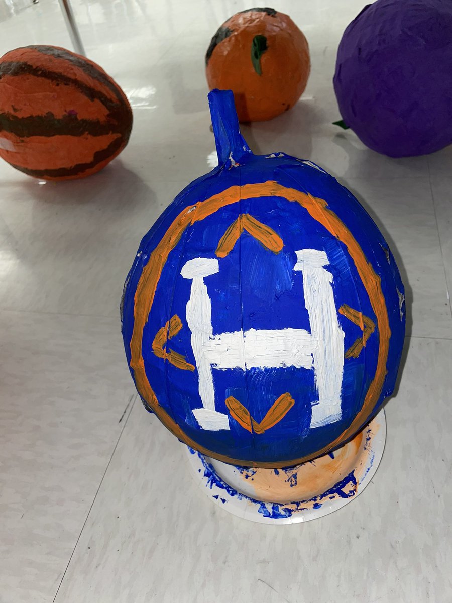 RThompArt's tweet photo. S/O to the scholars at Mickey Leland for supporting us! We truly appreciate it! https://t.co/5b3NnNNtvk