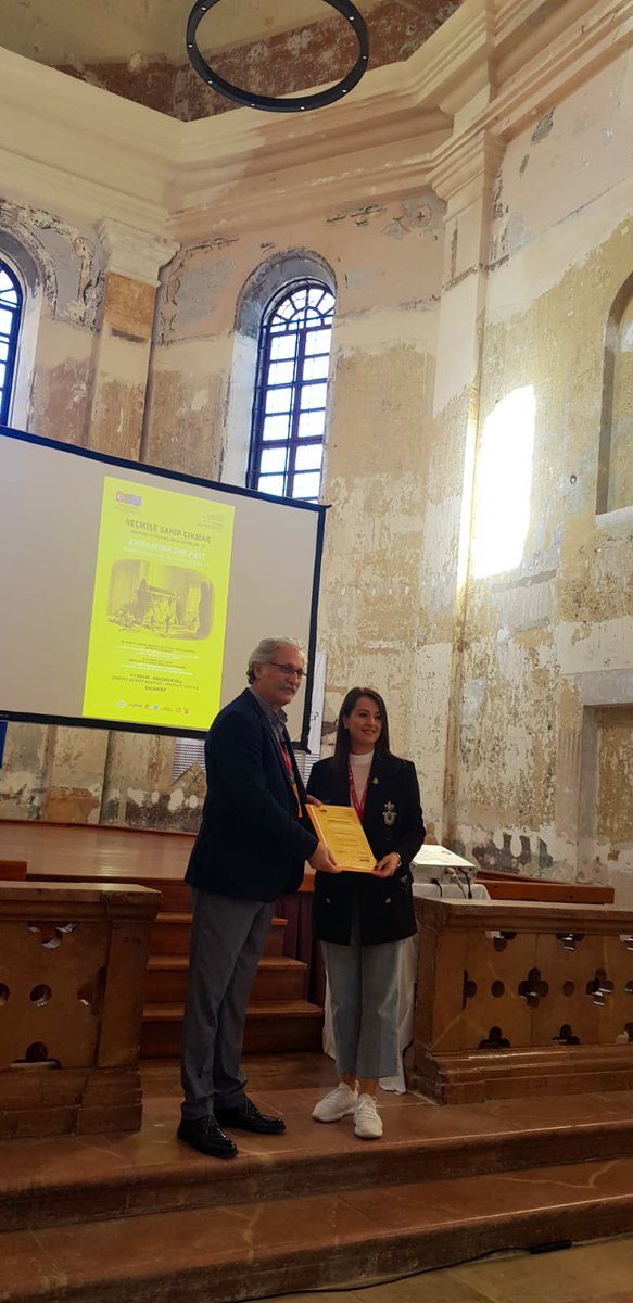 İlk günden bu yana bir parçası olmaktan onur duyduğumuz #GençArkeolojiElçileri eğitim programında duayenlerden alınan eğitimler, hem hocalarımızın hem de <a href="/TurkArkeoloji/">Türk Arkeoloji ve Kültürel Miras Enstitüsü</a> Enstitüsü üye ve çalışanlarının gösterdigi ilgi, güleryüz ve verilen tüm emekler için çok teşekkür ederiz🙏