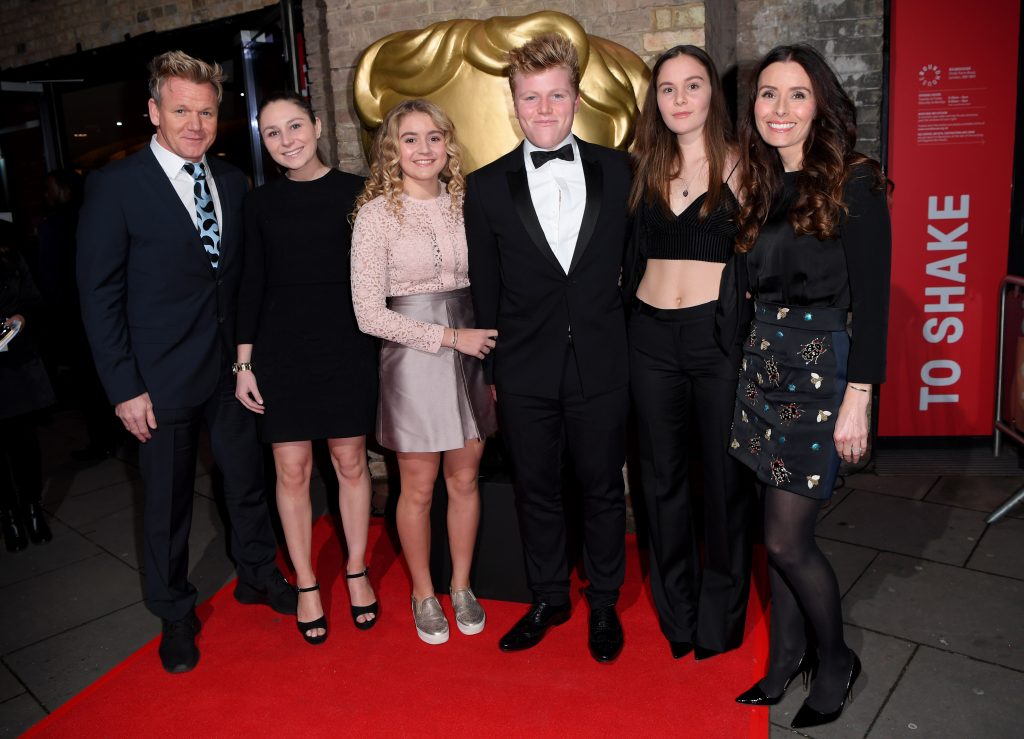 Who are Gordon Ramsay's kids and how many does he have? https://t.co/Re7GOQY5CT https://t.co/dA1gCSUVbs