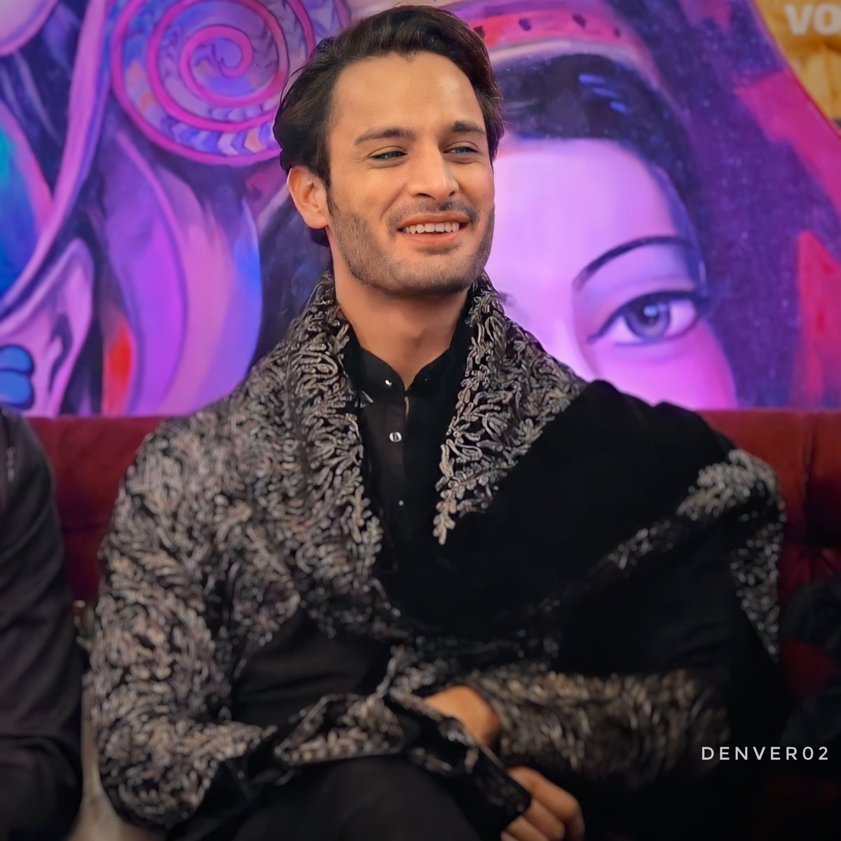 kaurtanveer12's tweet photo. AUDIENCE WITH UMAR RIAZ #AudienceWithUmar https://t.co/JIvzdHPiH4