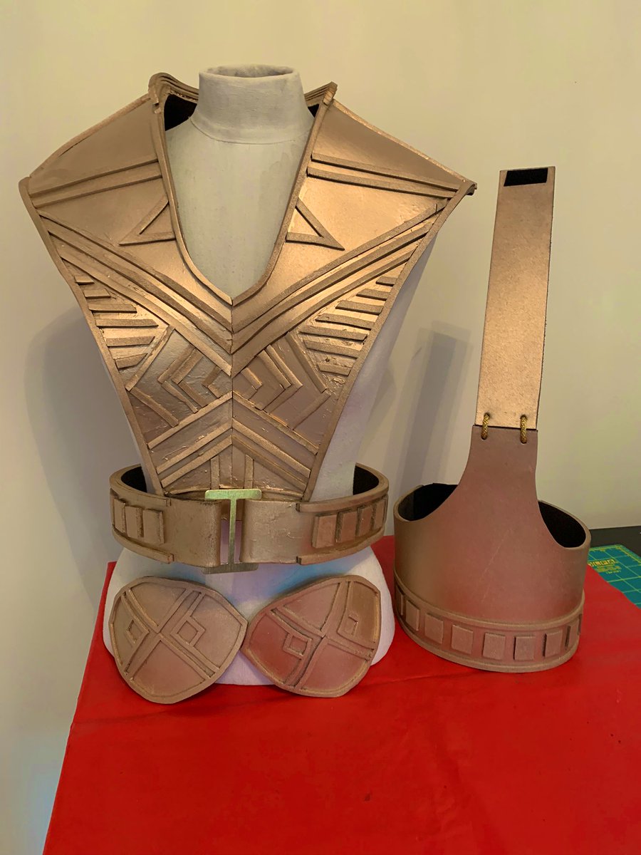 Williffe11's tweet photo. Say what? Say hell yeah! It’s finished and @talithahg will go to the ball. Well, the Excel Centre but close enough! #StarTrek #startrekcosplay #StarTrekDiscovery #captainTilly #killytilly https://t.co/MqVywwJVnv