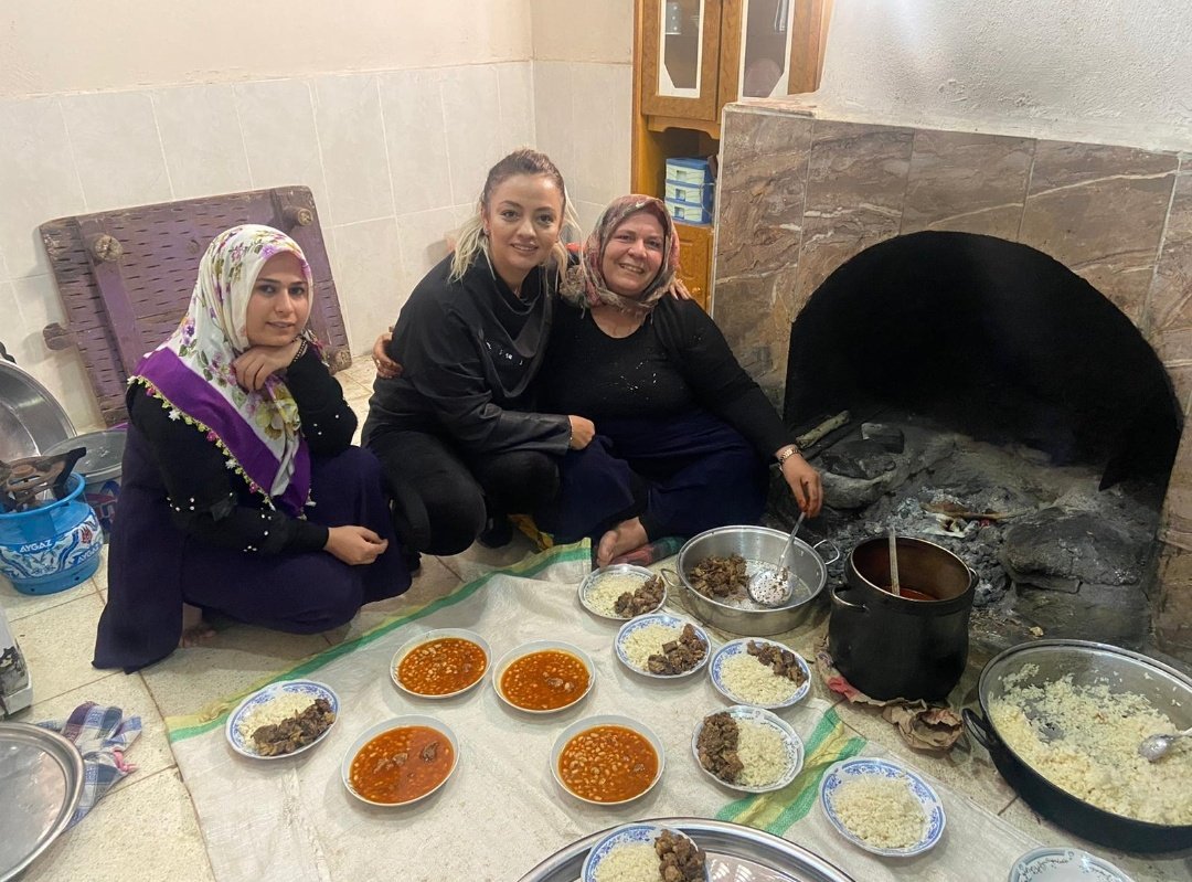 surfakadinda's tweet photo. Ev ziyaretleri kapsamında İl Kadın Çalışmaları Başkanımız @TulayAslanUgrlu 'Belören' kırsal mahallemizde ev ziyaretinde bulundu.
@elifesendeva @devapartisi 💧🌱 https://t.co/KLKvNe5NTu