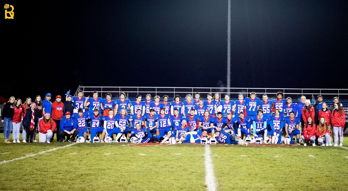 GoldenRoseProd's tweet photo. This is the 5th time in school history that the Riverside Pirates have advanced to the regional semi-finals. 1995, 1997, 2015, 2020, and 2021. https://t.co/llSEzBWj6g