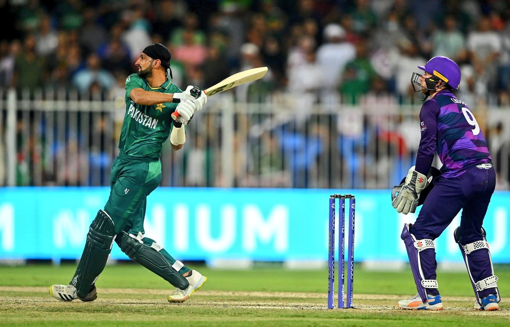 abdullah_ali206's tweet photo. Shoiab Malik ne bata diya Jawani kya hoti hei🙌👻💖 #PAKvsSCO #Legend 54(18balls) https://t.co/KIwF6P7c2x