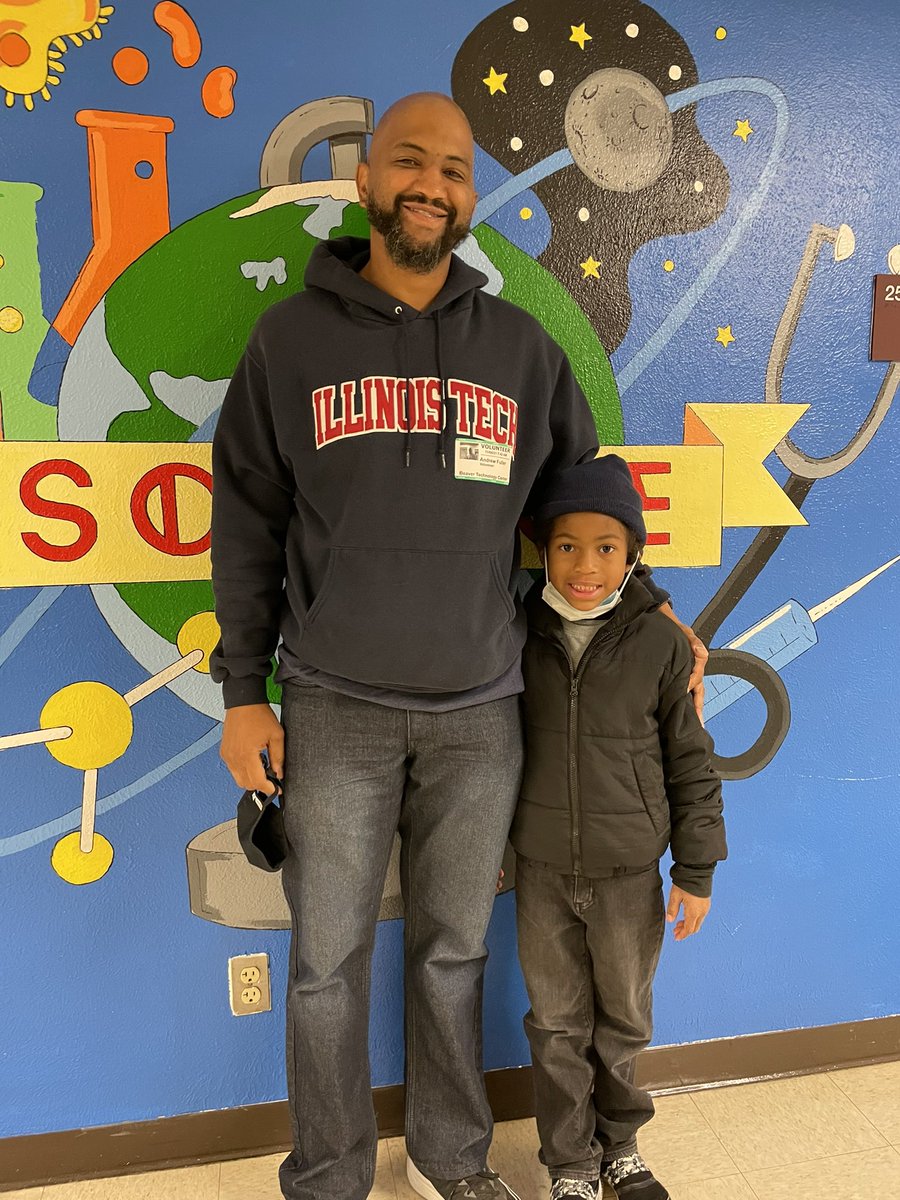AmyLeeSinclair's tweet photo. We are so excited to kick off the Watch  DOGS program at #beavertech! Our @BeaverMST_Stars love having a Watch DOG at school each day! @gisdmagnets @Kbarbermath @BeaverPTA https://t.co/7mvqInKrUy