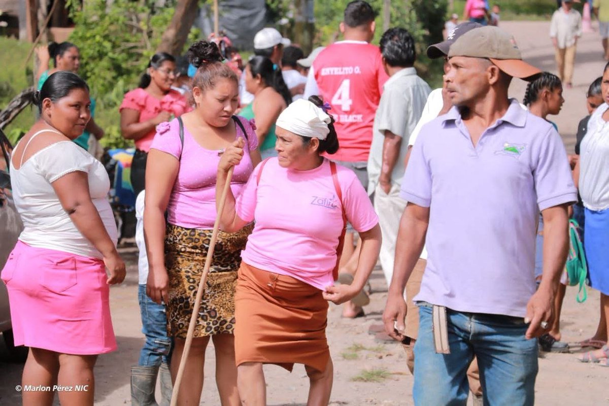 Centro de Votación 🗳 ubicado en la comunidad El Hormiguero, municipio de Siuna ejerciendo su derecho como ciudadano Nicaragüense.
#EleccionesSoberanas2021
#UnidosEnVictorias
#JuntosDefendiendoLaPaz