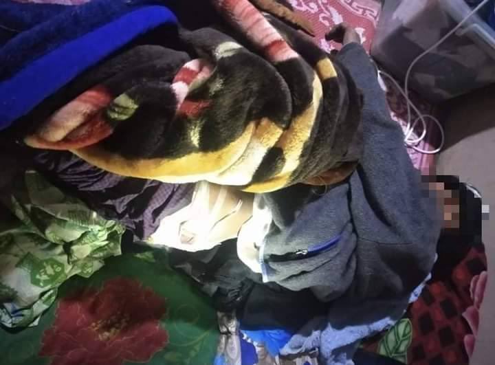 KhinAin's tweet photo. Tw // wound After clash broke out on Hakha-Dochi road on Nov6, SAC inspected and abducted the civilians on DoChi Road.They shot at a motorcycle with two men for turning back their cycle,a 50 yo man was shot and injured. #Nov7Coup   #WhatsHappeningInMyanmar https://t.co/qpUCS6x8OK