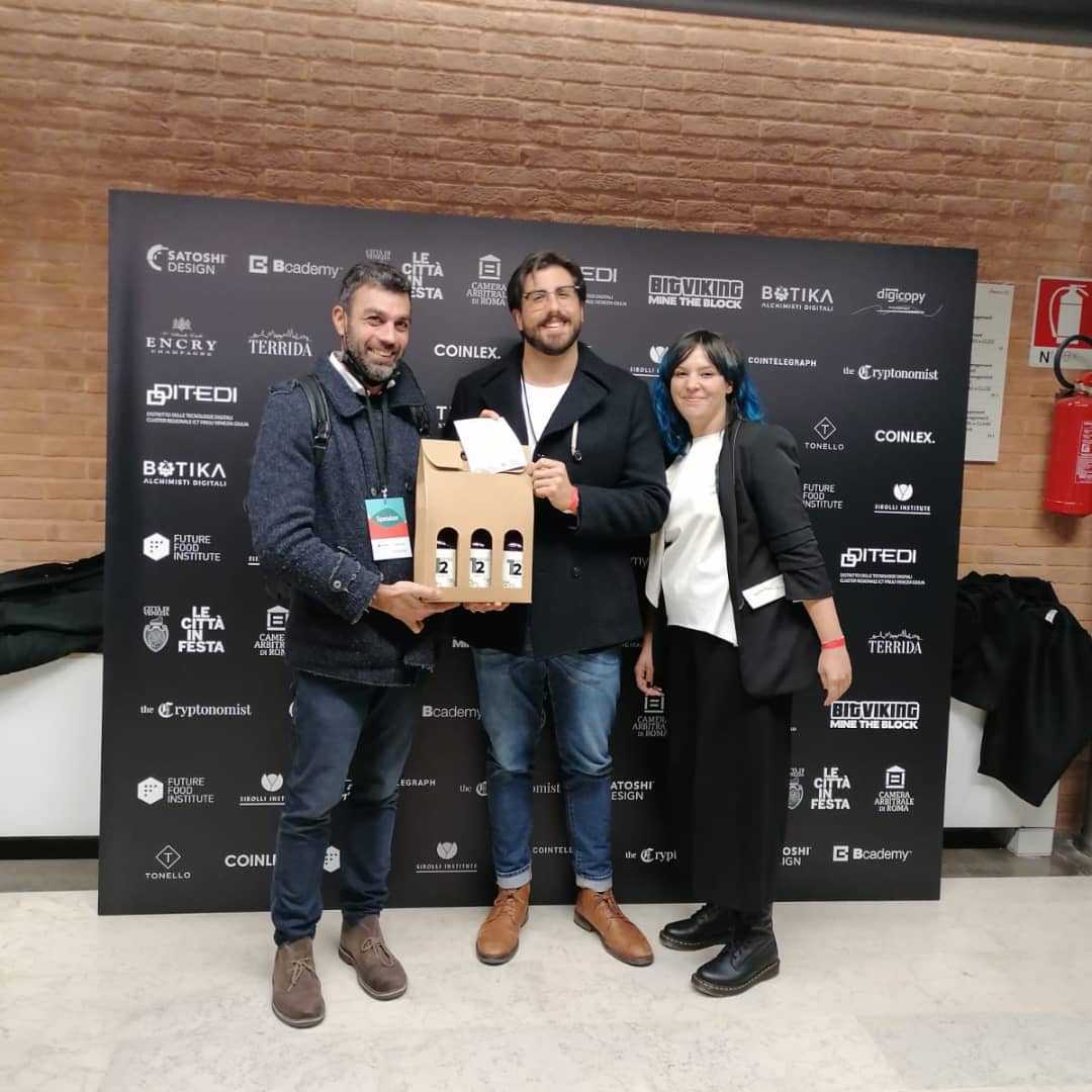 bitcoinVspirits's tweet photo. In Venice, presenting our III ERA at #Bridges!
(Available soon in our shop https://t.co/nRumOjSgfN)
#bitcoinvalleyspirits
#bitcoininabottle
#orangeisthenewgold

#bitcoin #crypto #bitcoindrinks #bitcoinvalley #bitcoinlover #bitcoins #drinks https://t.co/35ag8VF0ml