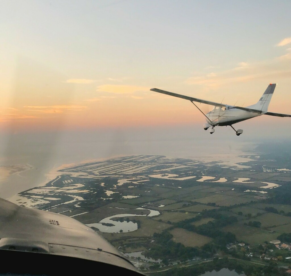 Wingly_UK's tweet photo. Fly off into the sunset 🌅
#flywingly #wingly #flightsharing #avgeek #smallplane #privateplane #privatepilot #pilotslife#pilotseyes #pilot #planesofinstagram#aviation_lovers#instagramaviationphotography#aviationphotography#aviationgeek#… https://t.co/RZUswMTDGO https://t.co/BEoQhZaDEb