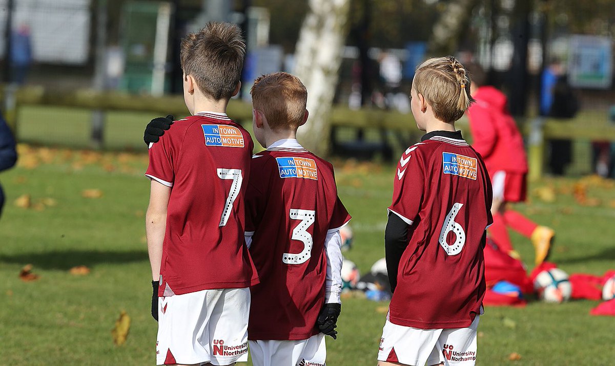 ntfc's tweet image. 📸Action this morning for @NTFC_Academy under 9s. Thank you to @dbfbcomms and @InTownAuto for supporting the Northampton Town Academy