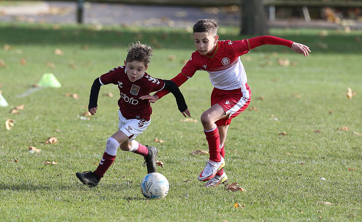 ntfc's tweet image. 📸Action this morning for @NTFC_Academy under 9s. Thank you to @dbfbcomms and @InTownAuto for supporting the Northampton Town Academy