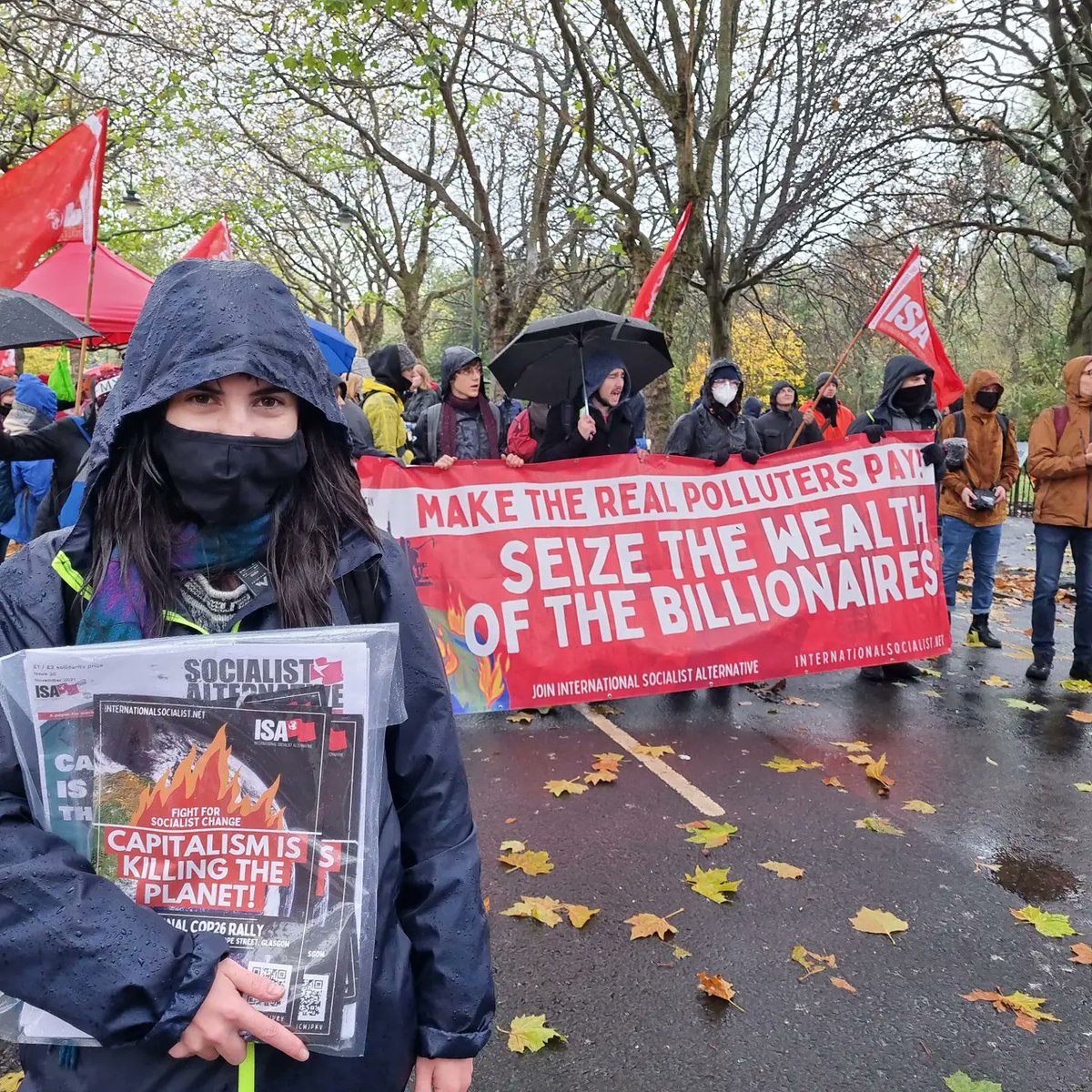 100,000+ demonstrators took to the streets of Glasgow yesterday to air and roar their understandable anger against the false promises of world leaders at their #greenwashing PR conference.

#COP26SocialistAlternative #COP26