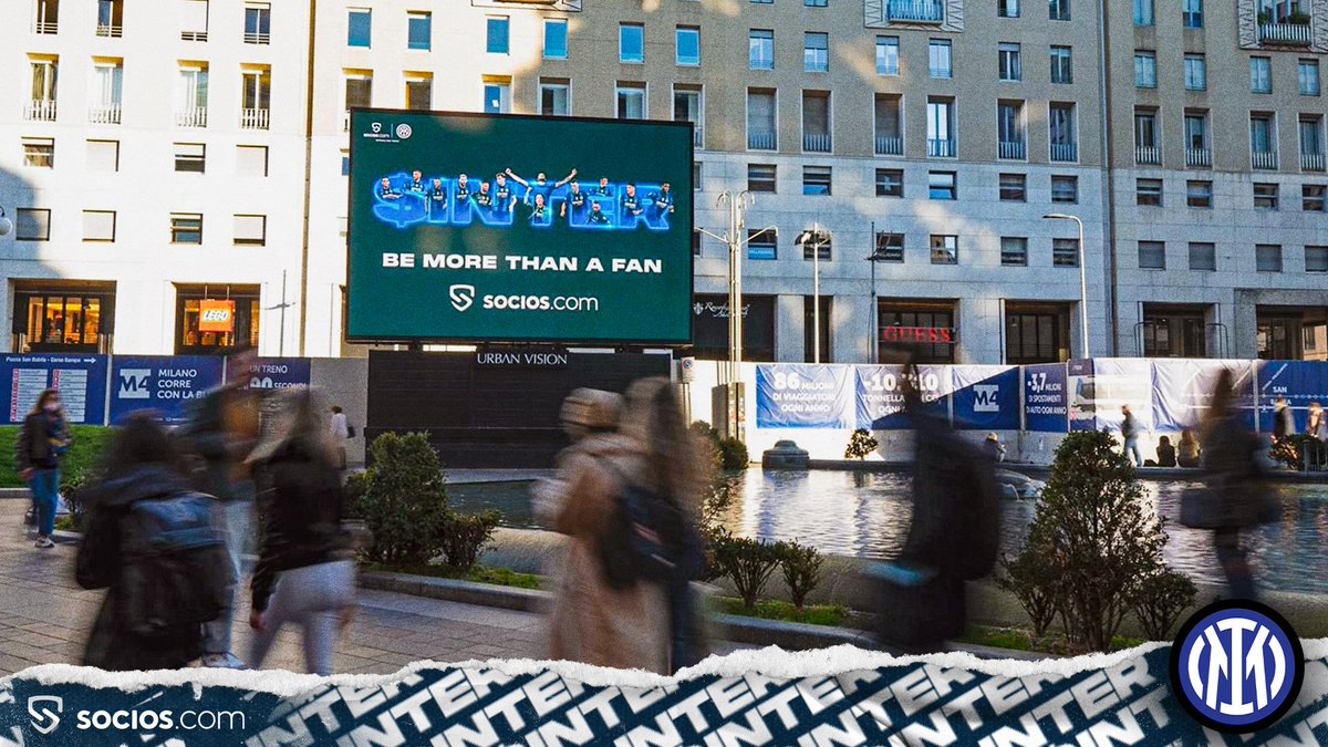 socios's tweet photo. Divided by rivalry. United by Socios.

The official Fan Tokens of @Inter &amp; @acmilan take over Milano on derby day.

$ACM $INTER ⚡ $CHZ https://t.co/Ts9TKfiUjs