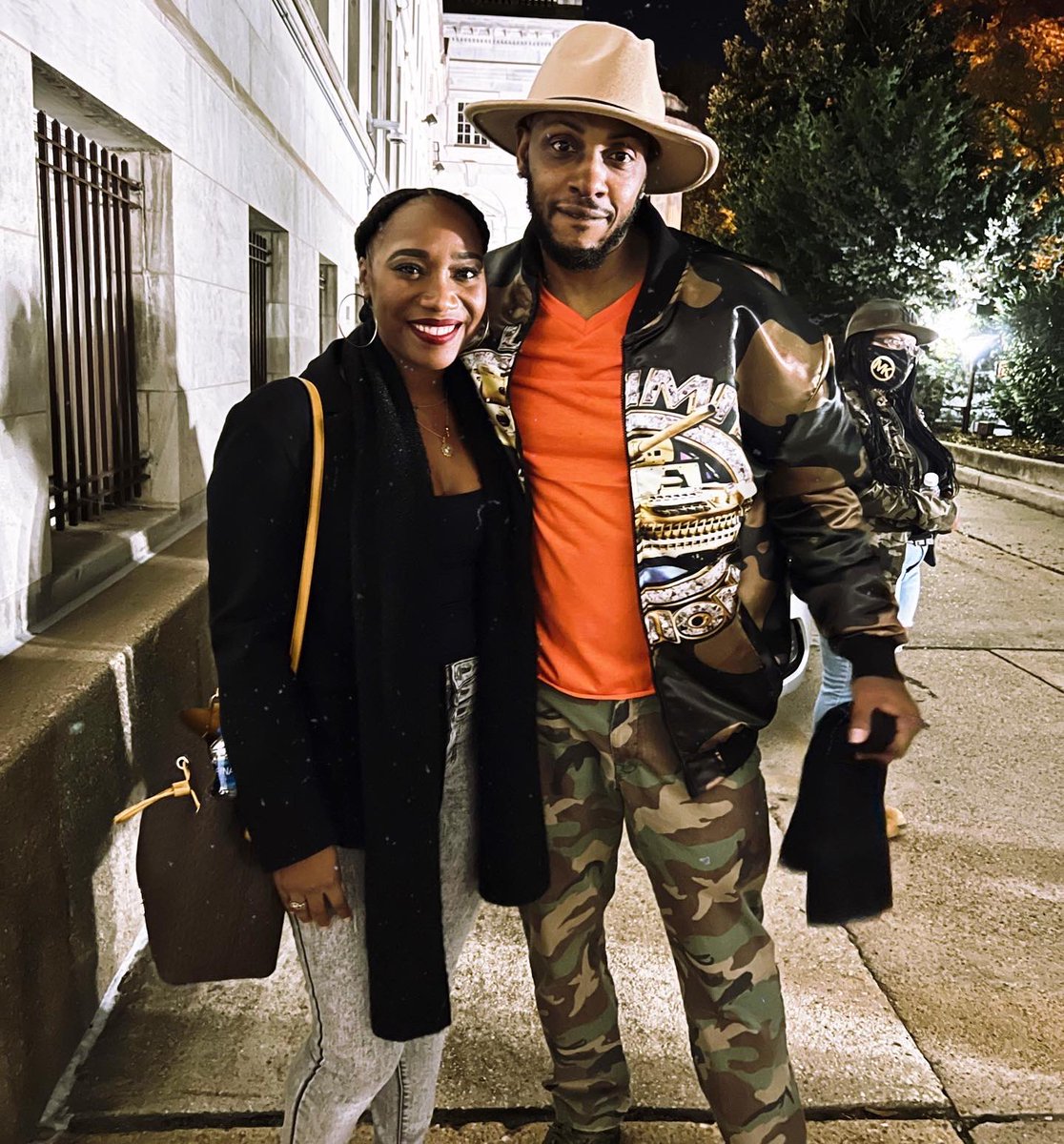 ItsNoriNori's tweet photo. It’s the #NoLimit family bond and legacy for me! “Know your worth, today and tomorrow…” - @masterp 
Thank you @romeomiller @kevinmiller_jr @silkktheshocker @ItsMystikal and a special big hug to my sis @leahahenry #LeahsLemonade for one helluva #DCNight 🍋 #NoLimitTour #BdayNov21 https://t.co/2PKgFOunRN