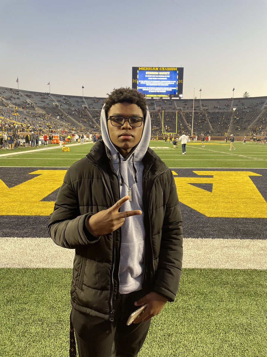 ArJon Thompson tweet media