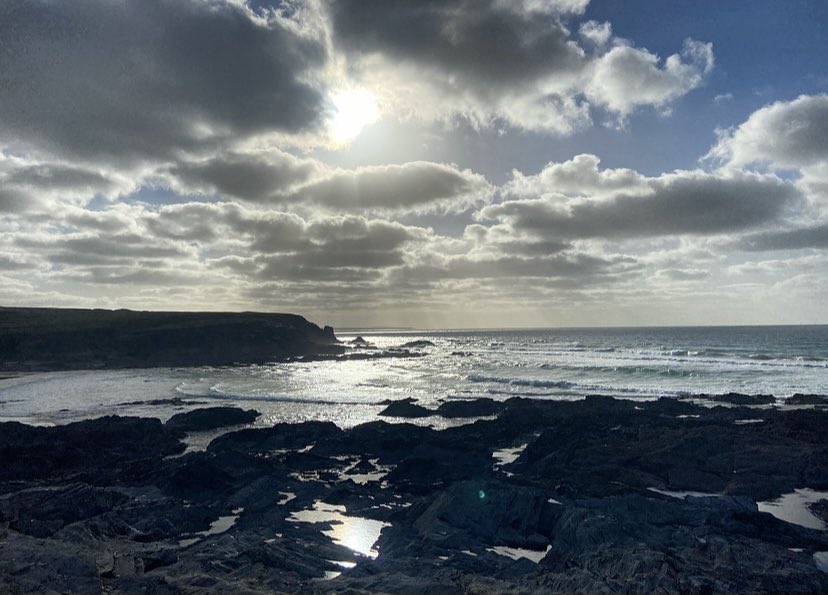 HornabrookLels's tweet photo. ❤️‍🔥 winter light n hot chocolate #treyarnon #foxcove #kernow #cornwall @beauty_cornwall @Intocornwall 💕 https://t.co/FuLFMtP8V3